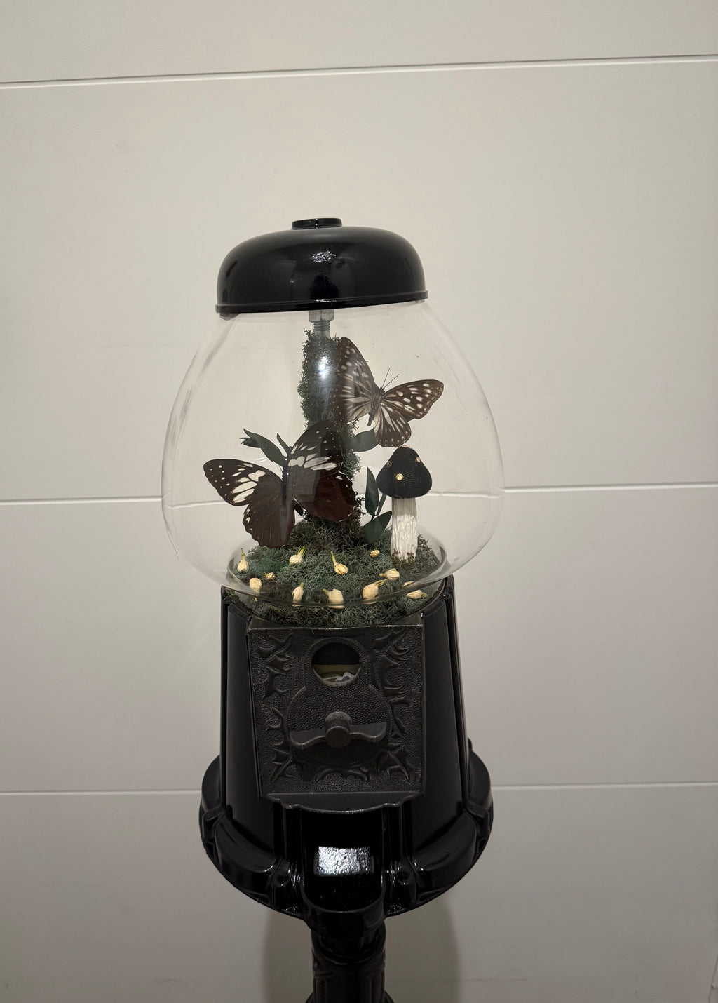 Standing Gumball Machine Display