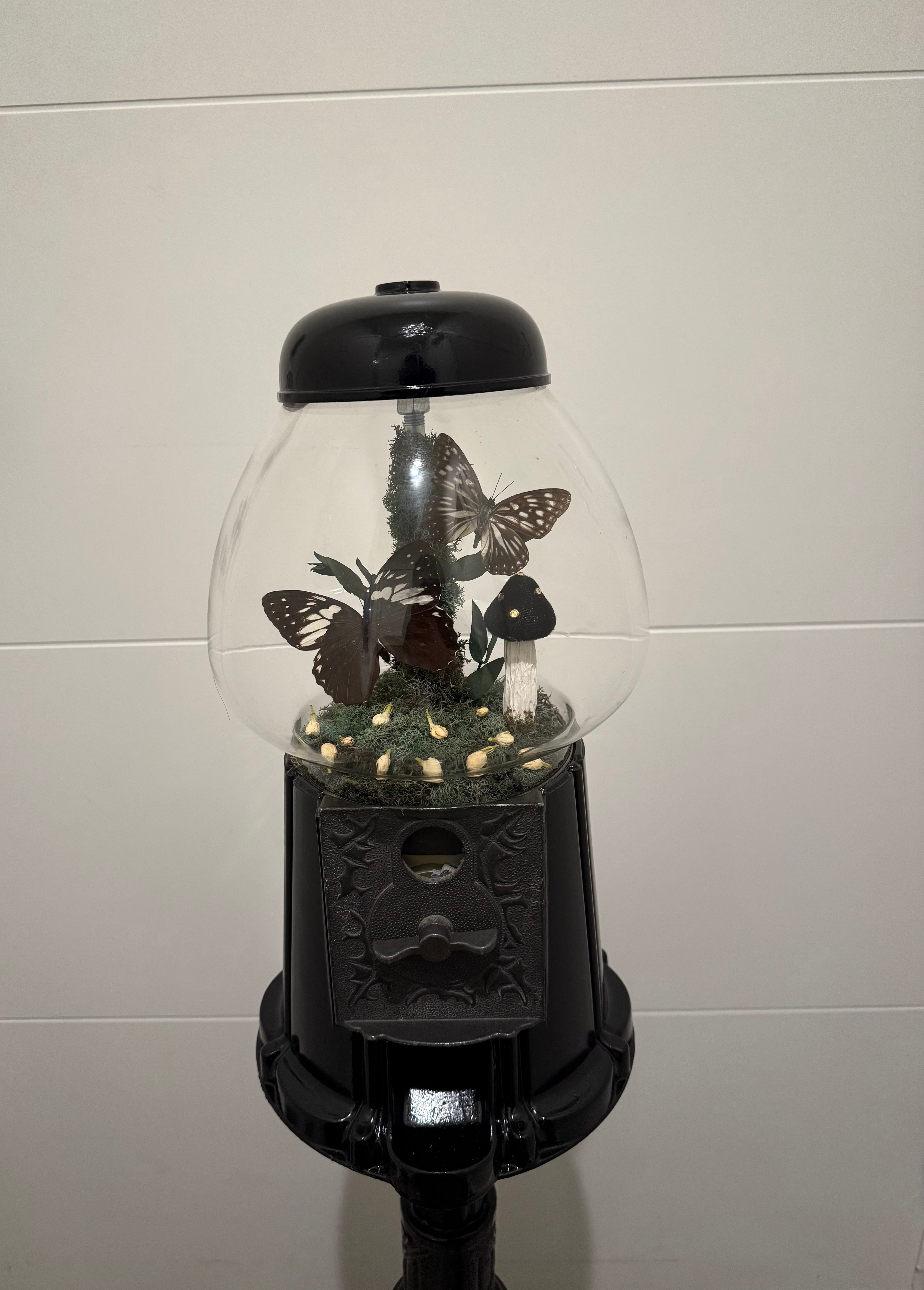 Standing Gumball Machine Display